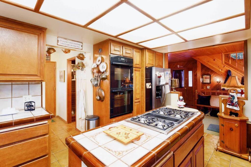 Lakeview 3-Story Winter Home Crestline ภายนอก รูปภาพ